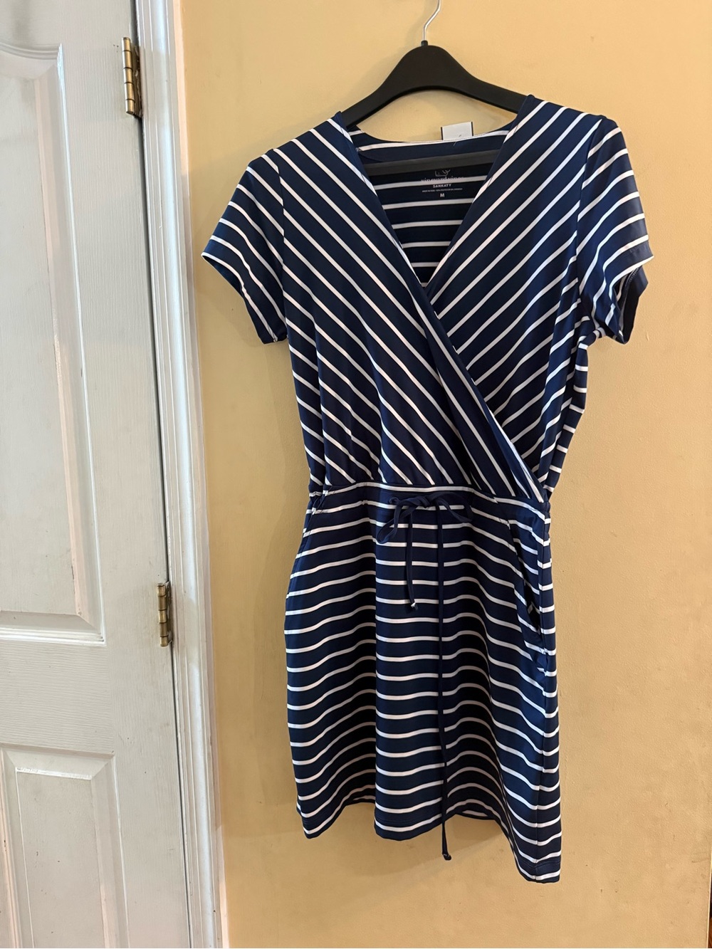 Vineyard Vines Sankaty Faux Wrap dress, M